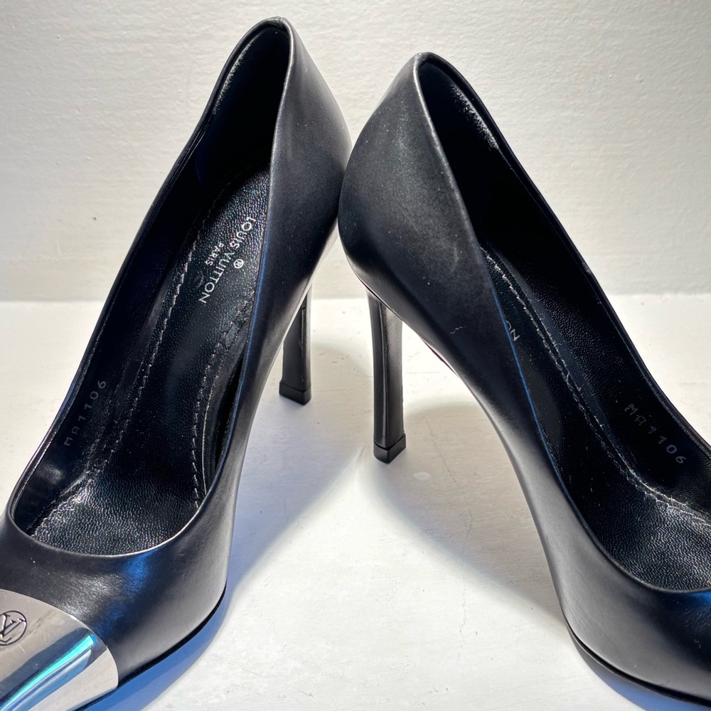 Louis Vuitton Black and Silver High Heels Size 4.5 US or Size 34. - Picture 16 of 17